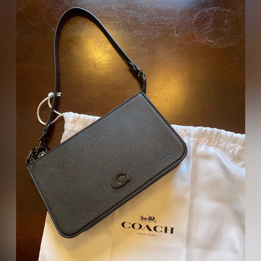 Coach -Leather Shoulder Bag